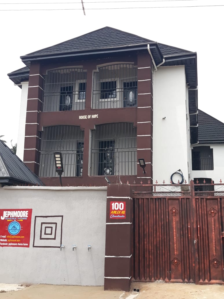 jephmore_house_inside_2