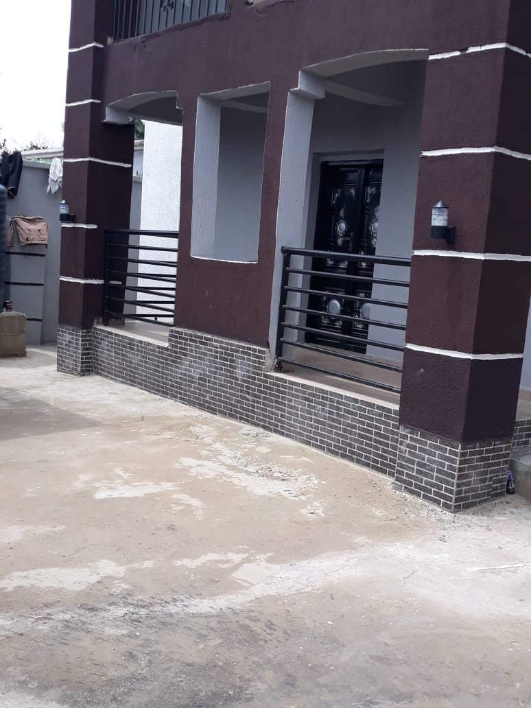 jephmore_house_outside_3